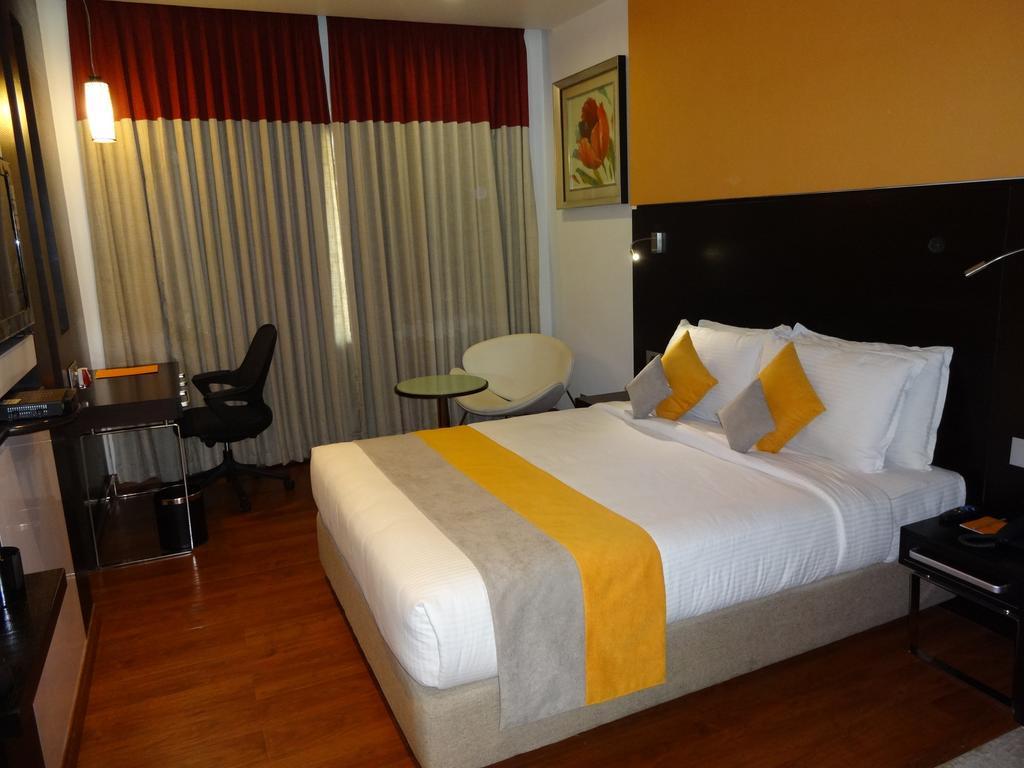 Astoria Hotels Maduráj Kültér fotó