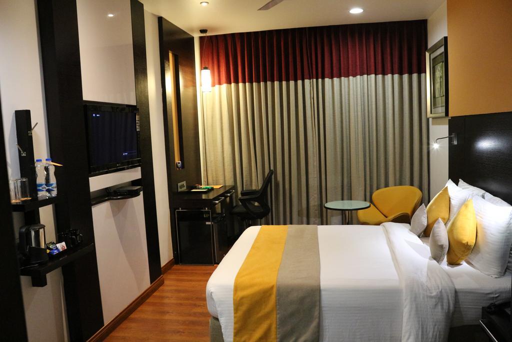 Astoria Hotels Maduráj Kültér fotó