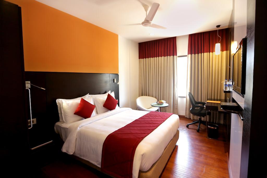 Astoria Hotels Maduráj Kültér fotó